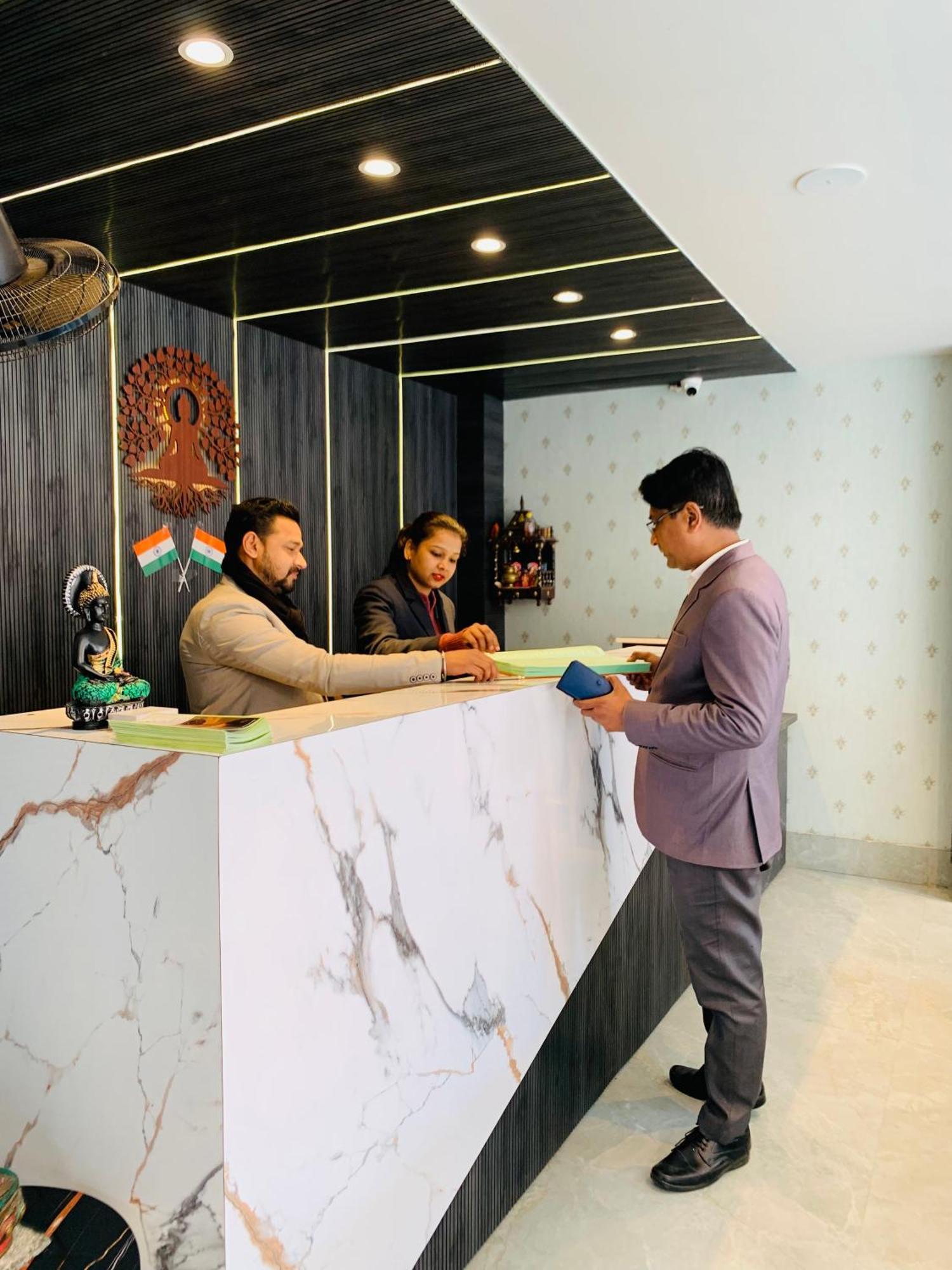 Hotel Nirvana Bliss, Behind Parmarth Niketan Rishikesh Luaran gambar