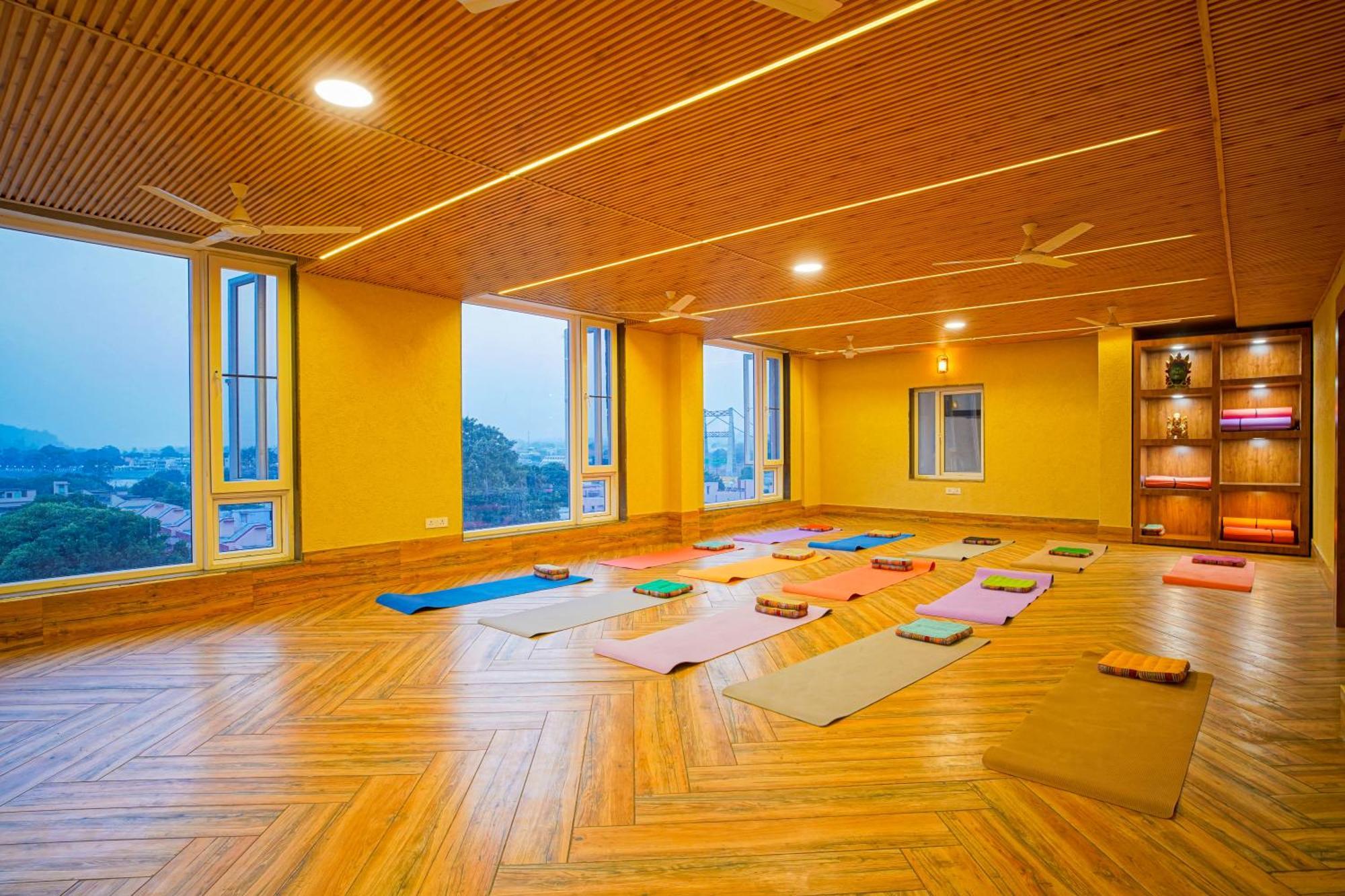 Hotel Nirvana Bliss, Behind Parmarth Niketan Rishikesh Luaran gambar