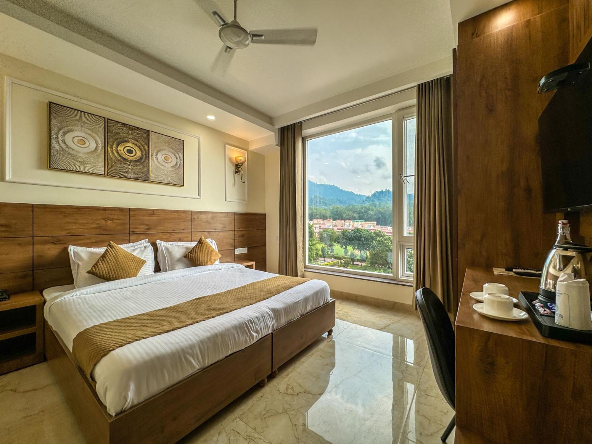 Hotel Nirvana Bliss, Behind Parmarth Niketan Rishikesh Luaran gambar