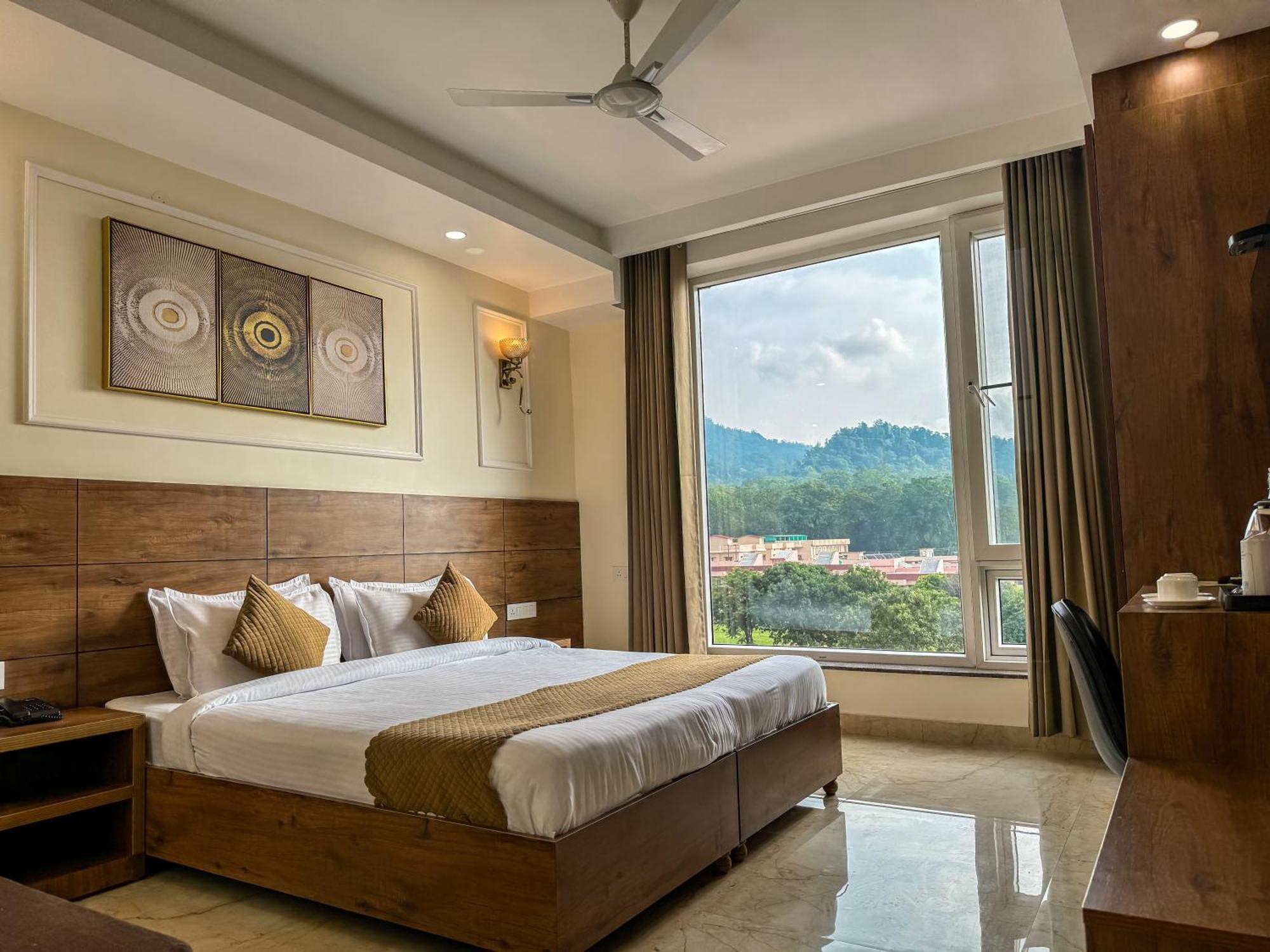 Hotel Nirvana Bliss, Behind Parmarth Niketan Rishikesh Luaran gambar