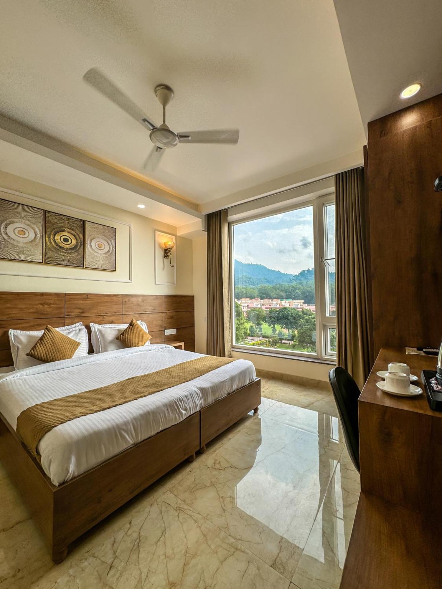 Hotel Nirvana Bliss, Behind Parmarth Niketan Rishikesh Luaran gambar