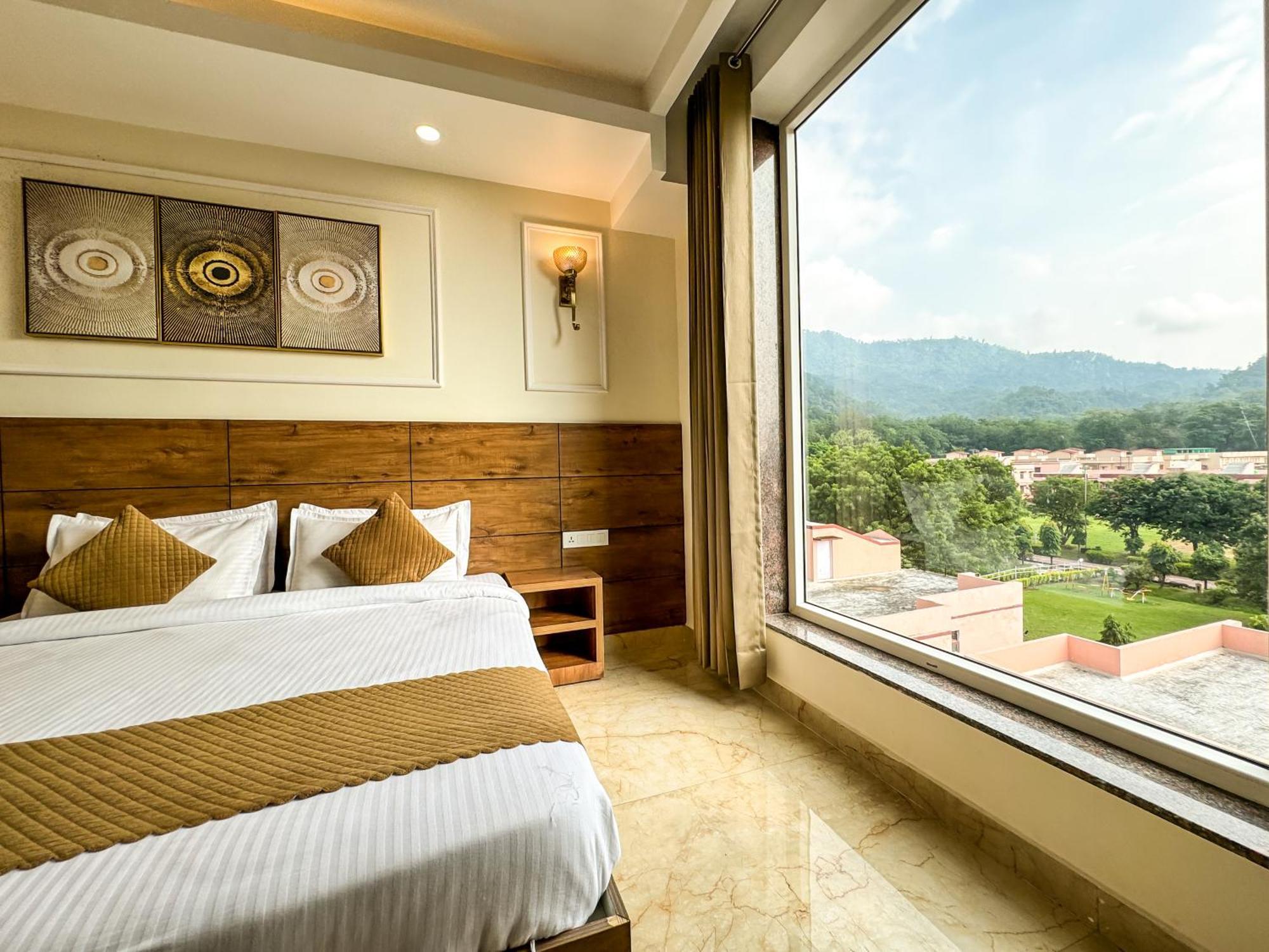 Hotel Nirvana Bliss, Behind Parmarth Niketan Rishikesh Luaran gambar