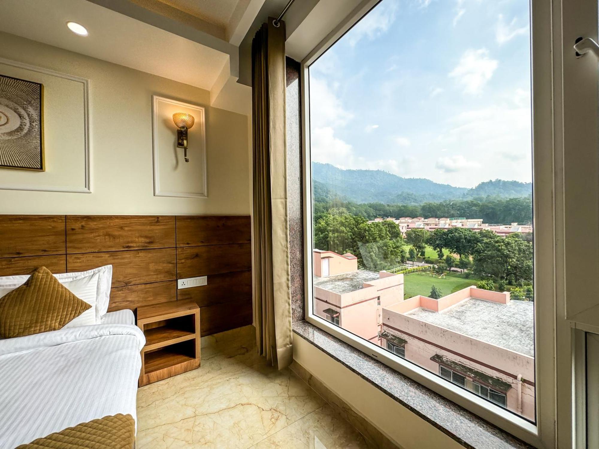 Hotel Nirvana Bliss, Behind Parmarth Niketan Rishikesh Luaran gambar