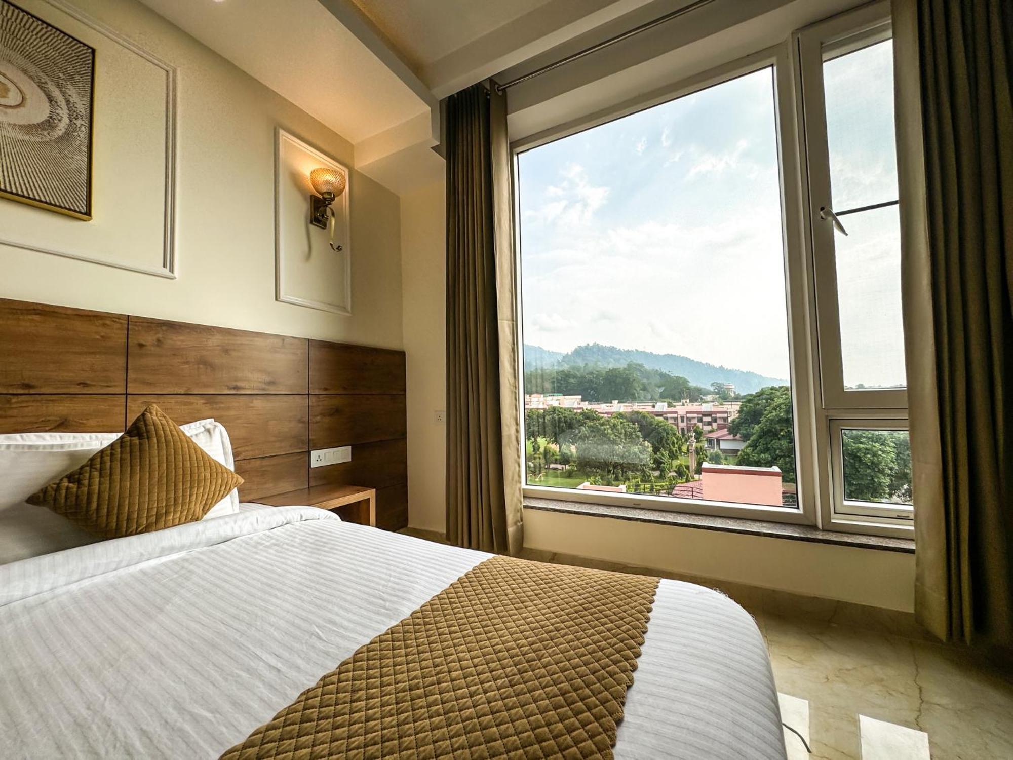 Hotel Nirvana Bliss, Behind Parmarth Niketan Rishikesh Luaran gambar